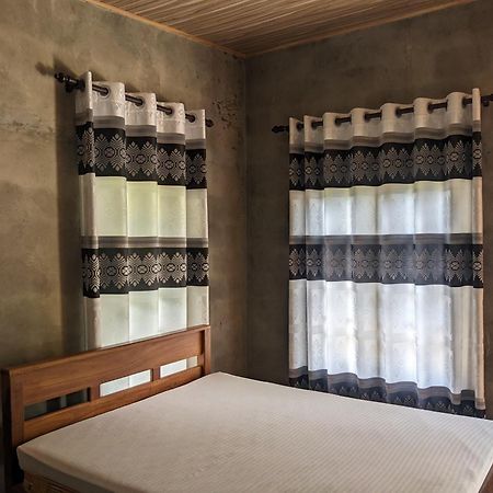 Afenta Motel- Mihintale Kültér fotó