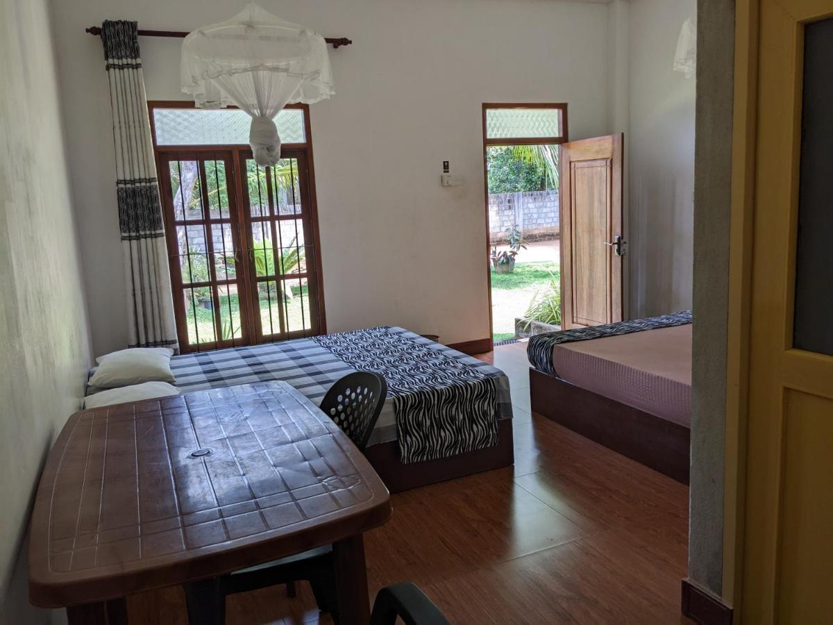 Afenta Motel- Mihintale Kültér fotó