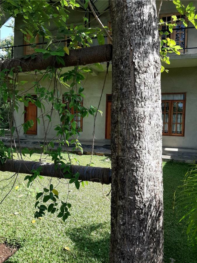 Afenta Motel- Mihintale Kültér fotó